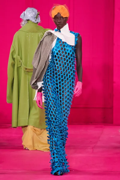 Look 5